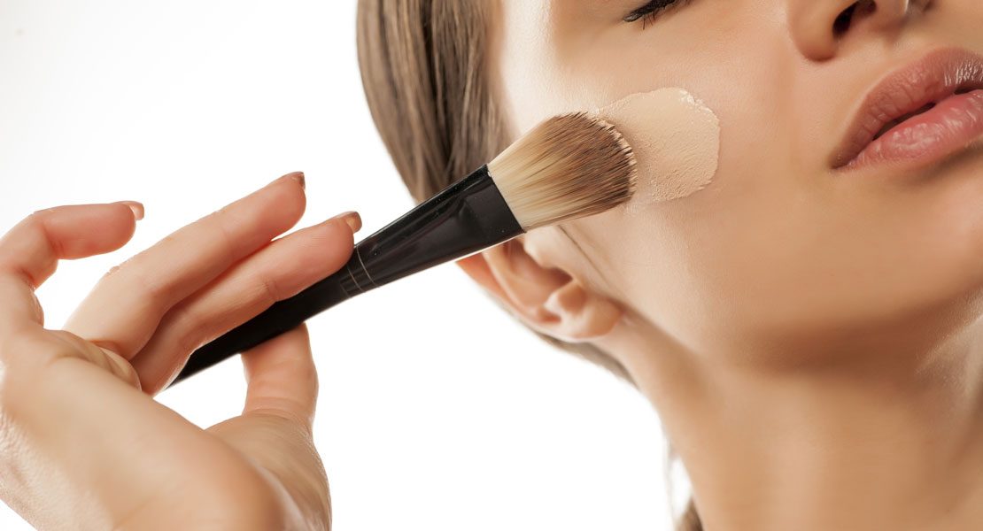 Schminken für Anfänger – Step 1: Grundierung - AJOURE.de