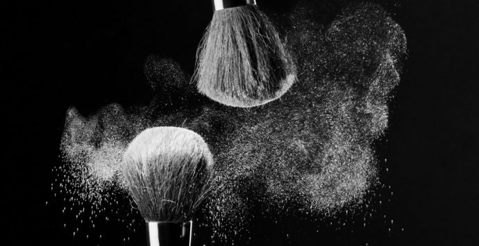 So hast du Babypuder bisher noch nicht verwendet: 9 nützliche Babypuder-Hacks