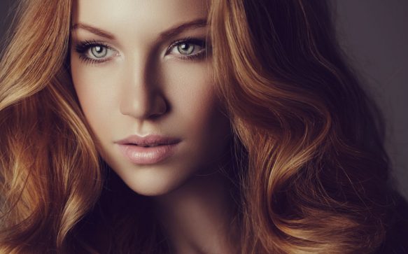 9 Gründe, warum dir die Haare ausfallen