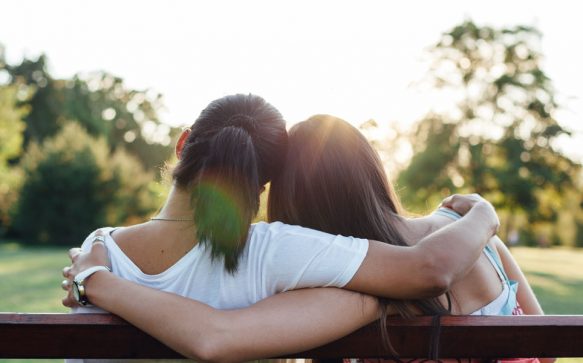 Oxytocin: Warum das Kuschelhormon für uns so wichtig ist