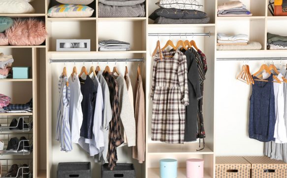 Wie du dir deine eigene Capsule Wardrobe erstellst