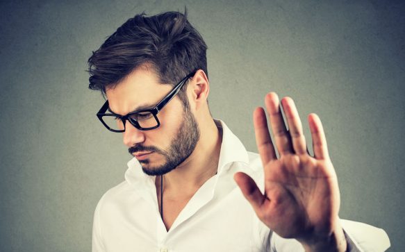 Dein Partner hat schlechte Laune? So kannst du ihm helfen!