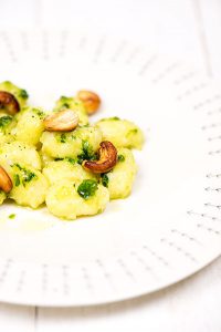 2014_Gnocchi_Basilikumpesto_HeikeNiemoeller_1