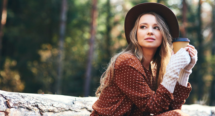 Sommerkleid im Herbst kombinieren