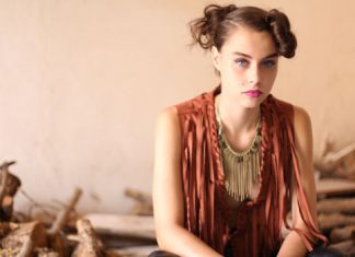 Editorial Retro Country Glam