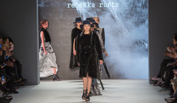 Rebekka Ruétz Herbst Winter 2016/17 Runway Show