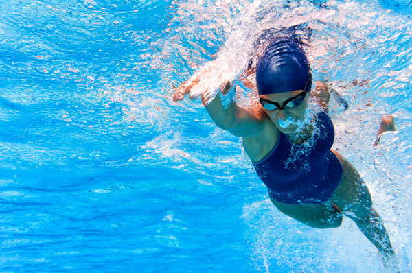 abnehmen durch schwimmen