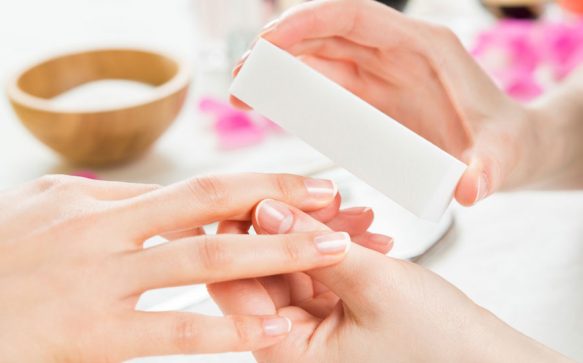 Schöne Nägel – Nagelmodellagen im Vergleich