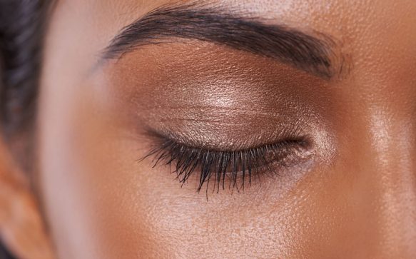 Bronzezeit – Dein glänzendes Sommer Make-up