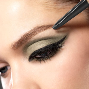 Cut Crease Make-up