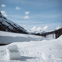 Date Ausflug in die Berge