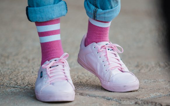 Pastellige Zeiten stehen uns bevor – und zwar mit diesen Sneakers!