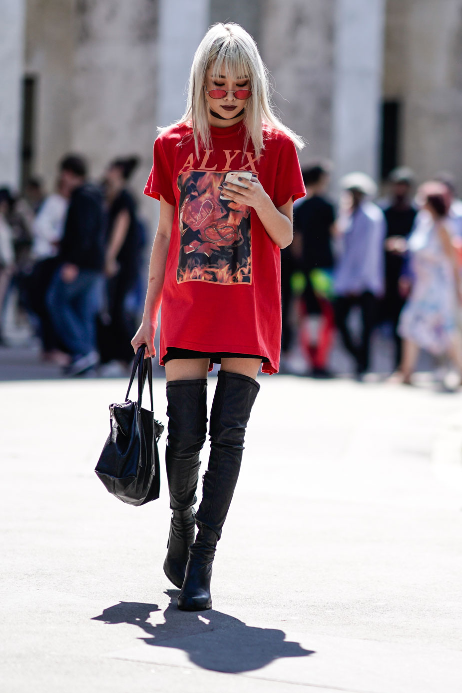 Glam Rock Street Style Look 4