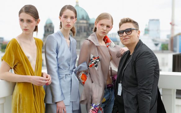 In luftiger Höhe: Dawid Tomaszewski Spring/Summer 2018 Kollektion