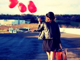 Kolumne: Der Sprung ins kalte Wasser Der Sprung ins kalte Wasser - Diana Debatin