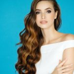 Was tun gegen Frizz? 8 Tipps für glattere Haare