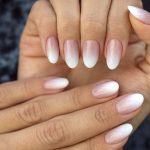 Babyboomer Nails: So edel ist der neue Nageltrend