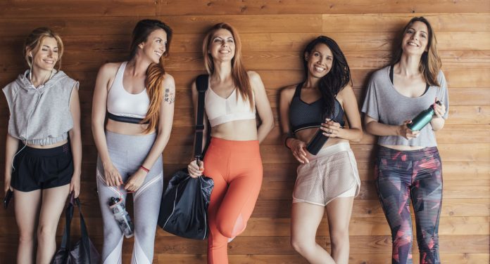 Das optimale Sport-Outfit: Auf diese Kleidung solltest du im Gym verzichten