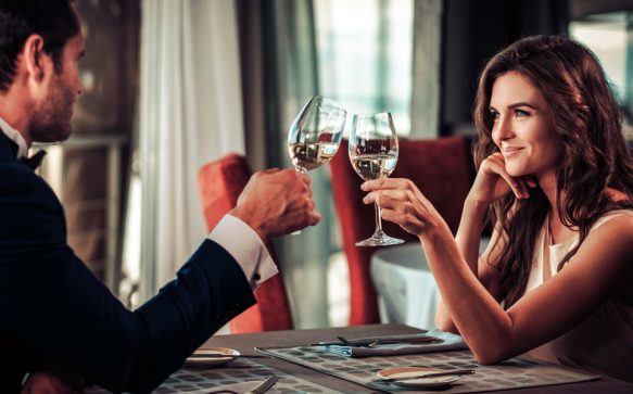 Dating-Floskeln: Das steckt hinter seinen Aussagen beim ersten Date