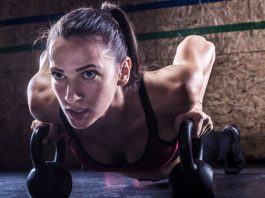 Top 10 Kettlebell-Übungen für dein effektives Home-Workout