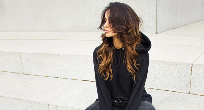 Nachhaltige Hoodies: So stylisch sind die Kapuzenpullover-Looks