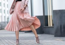 So kannst du deinen Plisseerock stylisch kombinieren