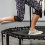 Hüpf dich schlank! Das beste Trampolin-Training für Zuhause