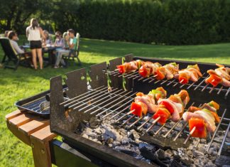 Kokosnuss-Kohle - die nachhaltige Alternative für den Grill