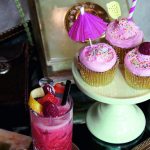 Für den Mädelsabend: Himbeer Cosmopolitan Cupcakes