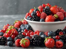 Superfood Beeren: So helfen dir die roten Früchte beim Abnehmen