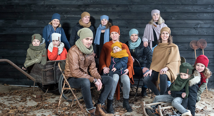 Strickmode und Dreieckstücher von Knit Factory
