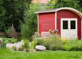 Welches Material wähle ich für mein Gartenhaus?