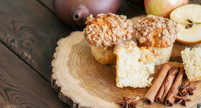 Vegane Muffins mit Apfel und Streusel Rezept