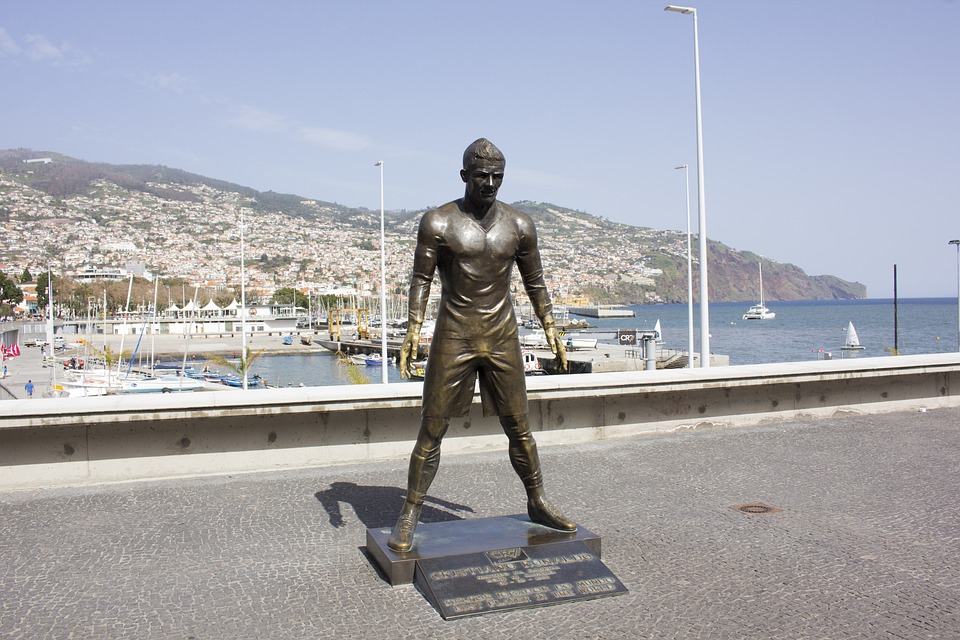 Christiano Ronaldo Statue