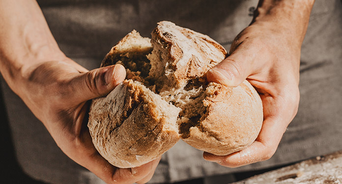 Tipps, wie man hartes Brot weich machen kann