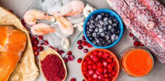 Astaxanthin - Mockup aus gesunden Nahrungsmitteln