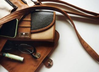 Coccinelle-Tasche