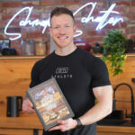 Protein-Power für deinen Alltag: Buch-Empfehlung „Schmackofatz! Signature Edition“ Protein Kochbuch Schmackofatz! Signature Edition von Schmale Schulter