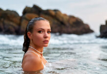 Setze ein Statement mit originellem und auffälligem Schmuck wasserfester Schmuck