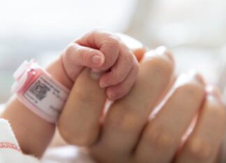 10 emotionale Geschenkideen zur Geburt, die wirklich bleiben Geschenkideen zur Geburt