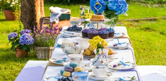 Mit diesen Tipps wird die Gartenhochzeit perfekt.