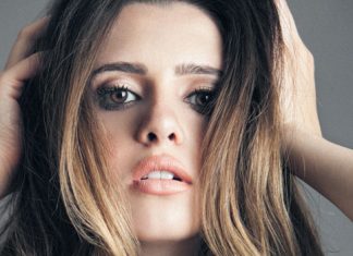 Der Disney-Star Laura Marano hautnah