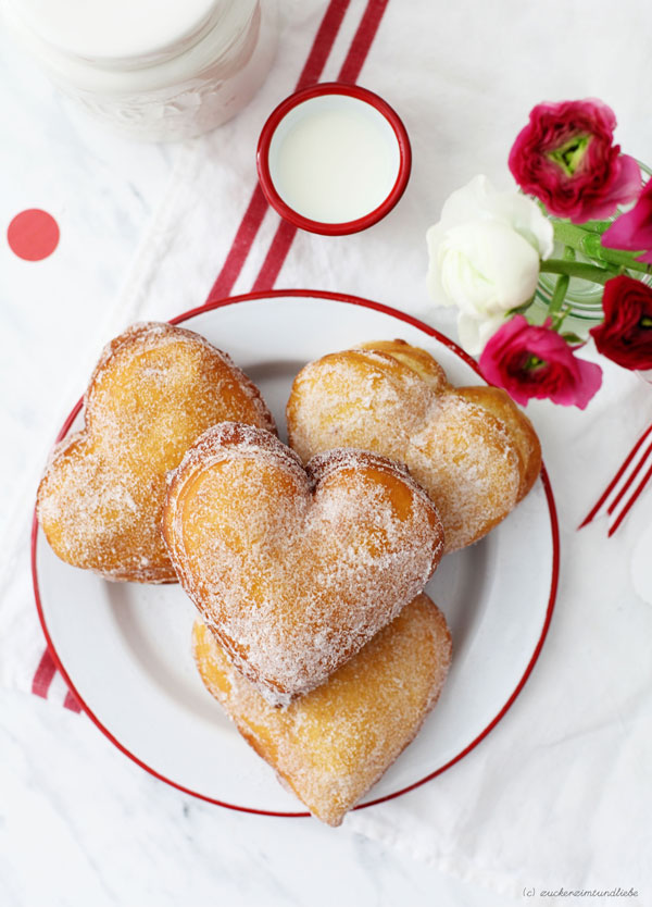 Berliner Krapfen in Herzform